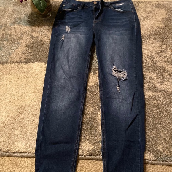 Jeans - Picture 2 of 5